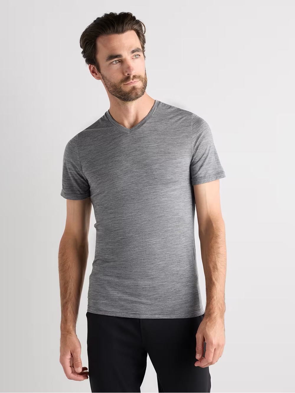 Quince 100% Merino Wool All-Season V-Neck Base Layer Tee Men's  Shirt Size M NWT